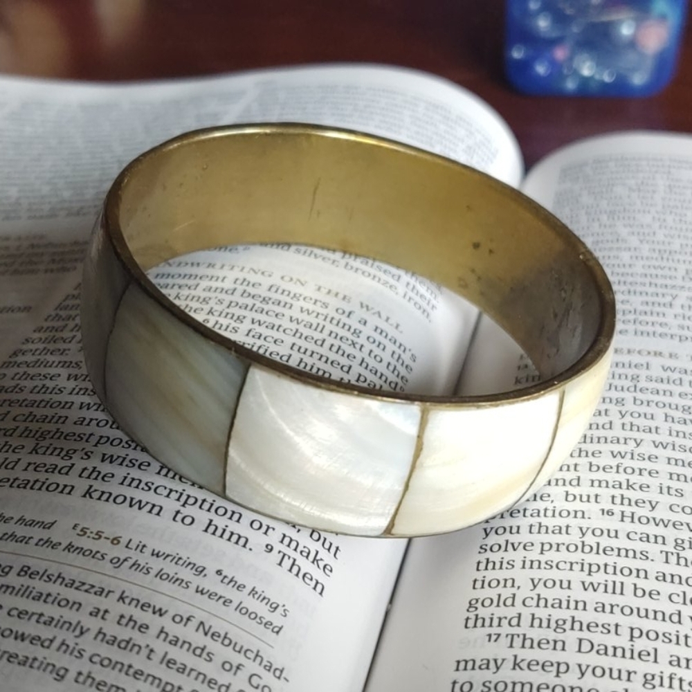 Bracelet